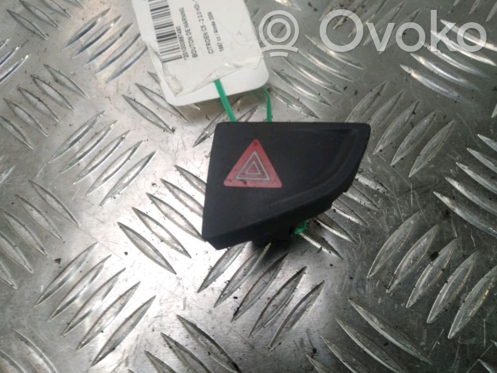 Hazard light switch   649054