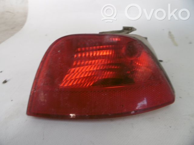 Rear bumper light   1386532