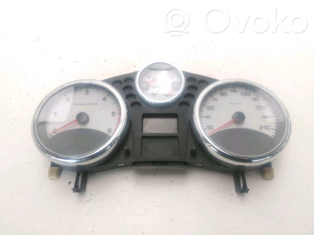Peugeot 207 Vitezometru (grup de instrumente) 