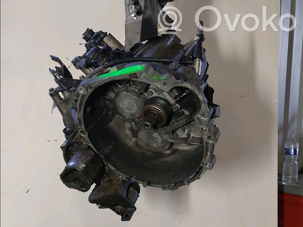 KIA Carens III Cutie viteze manuală cu 6 trepte 