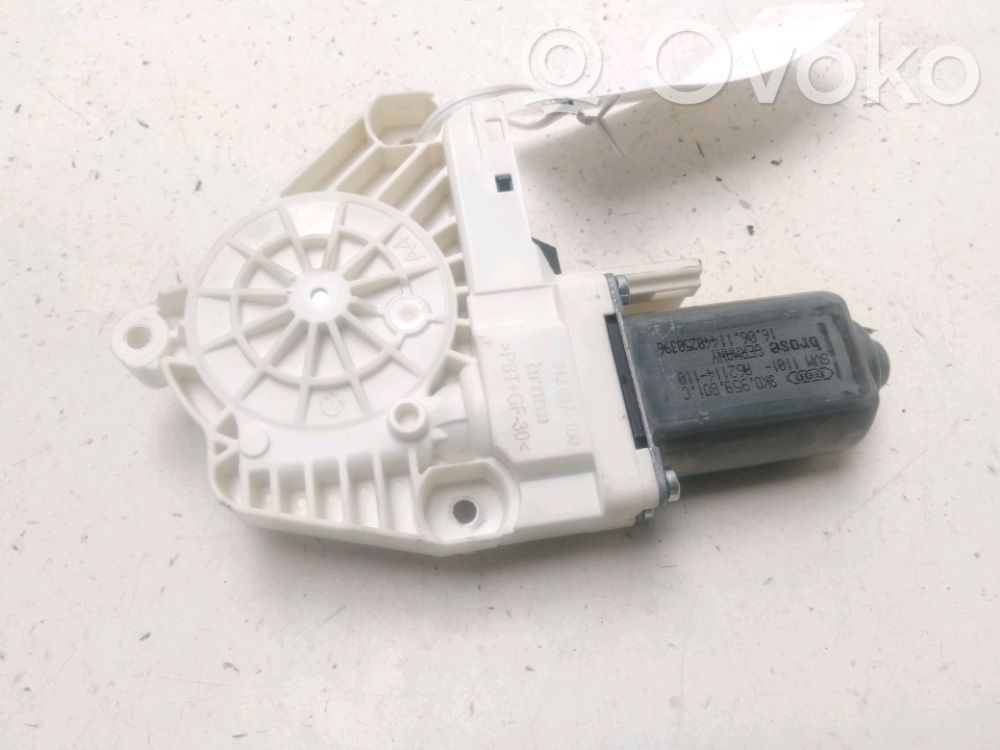 Front door window regulator motor   8K0959801C