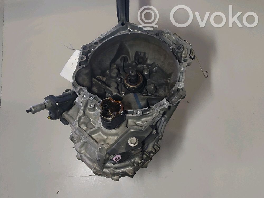 Toyota Yaris Scatola del cambio manuale a 6 velocità