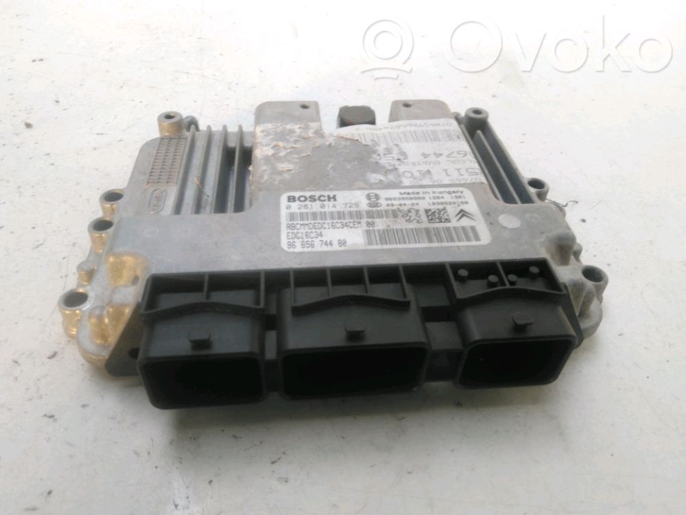 Peugeot 3008 I Engine control unit/module 