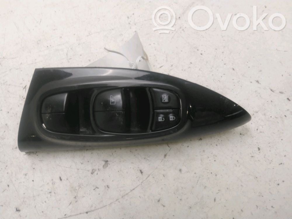 Comutator comandă geamuri electrice   254011KA5E