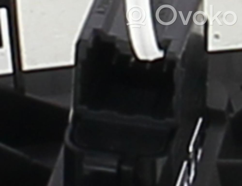 Ford Kuga II Front door interior handle 