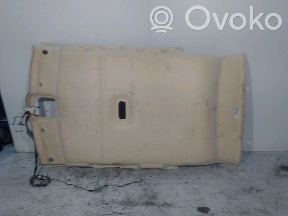 Lubos   739104898R