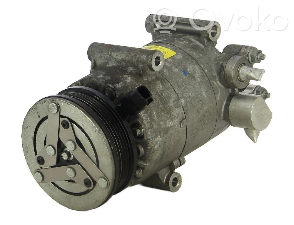 Ilmastointilaitteen kompressorin pumppu (A/C)   AV6119D629CA