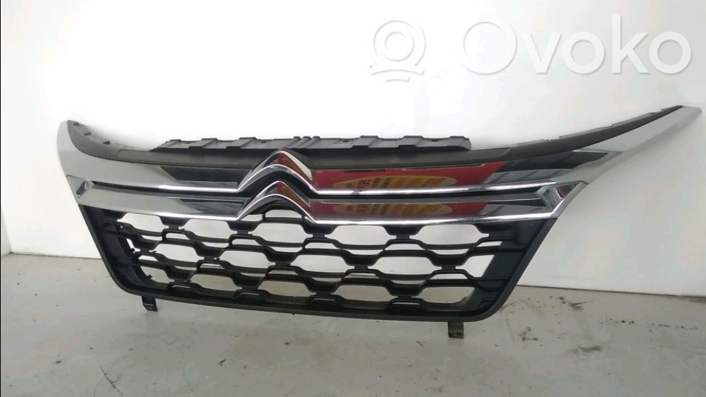 Citroen Jumper Maskownica / Grill / Atrapa górna chłodnicy 