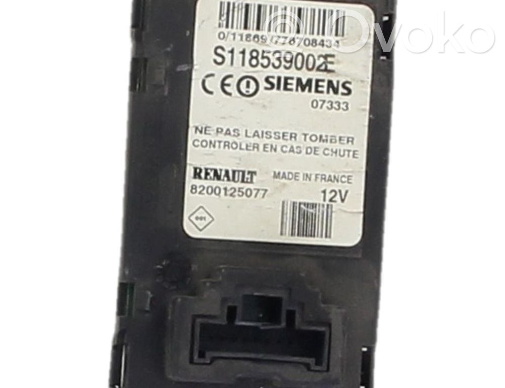 Lector de tarjeta/llave de arranque   8200125077