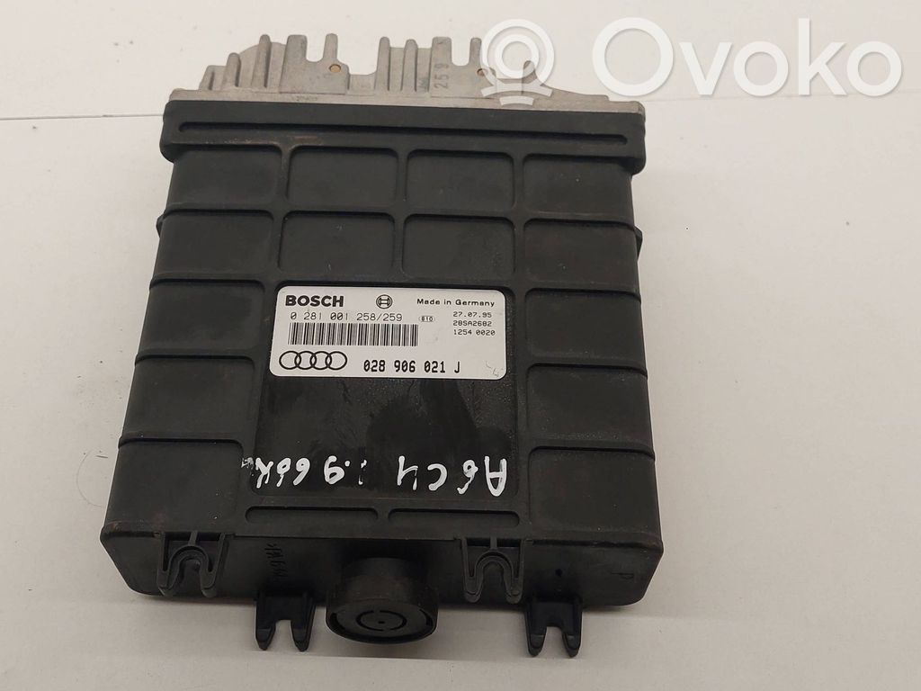 Audi A6 S6 C4 4A Engine control unit/module 