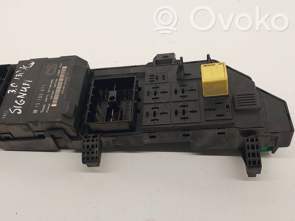 Opel Signum Skrzynka bezpieczników / Komplet 