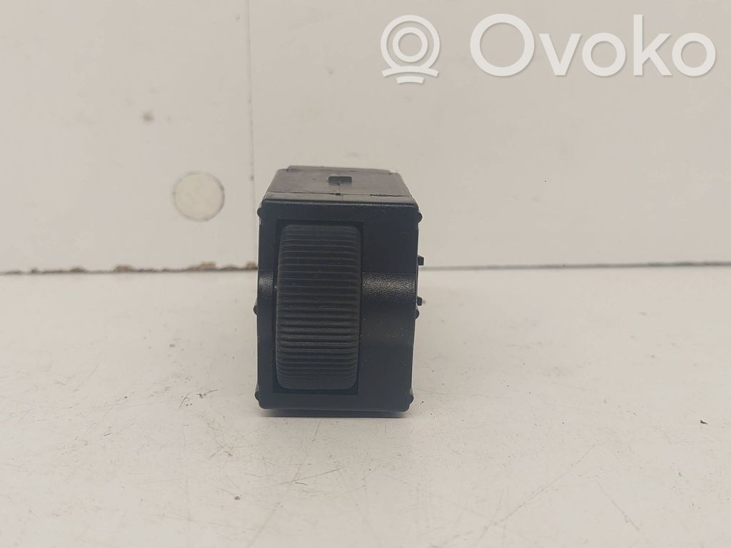Mitsubishi Carisma Panel lighting control switch 