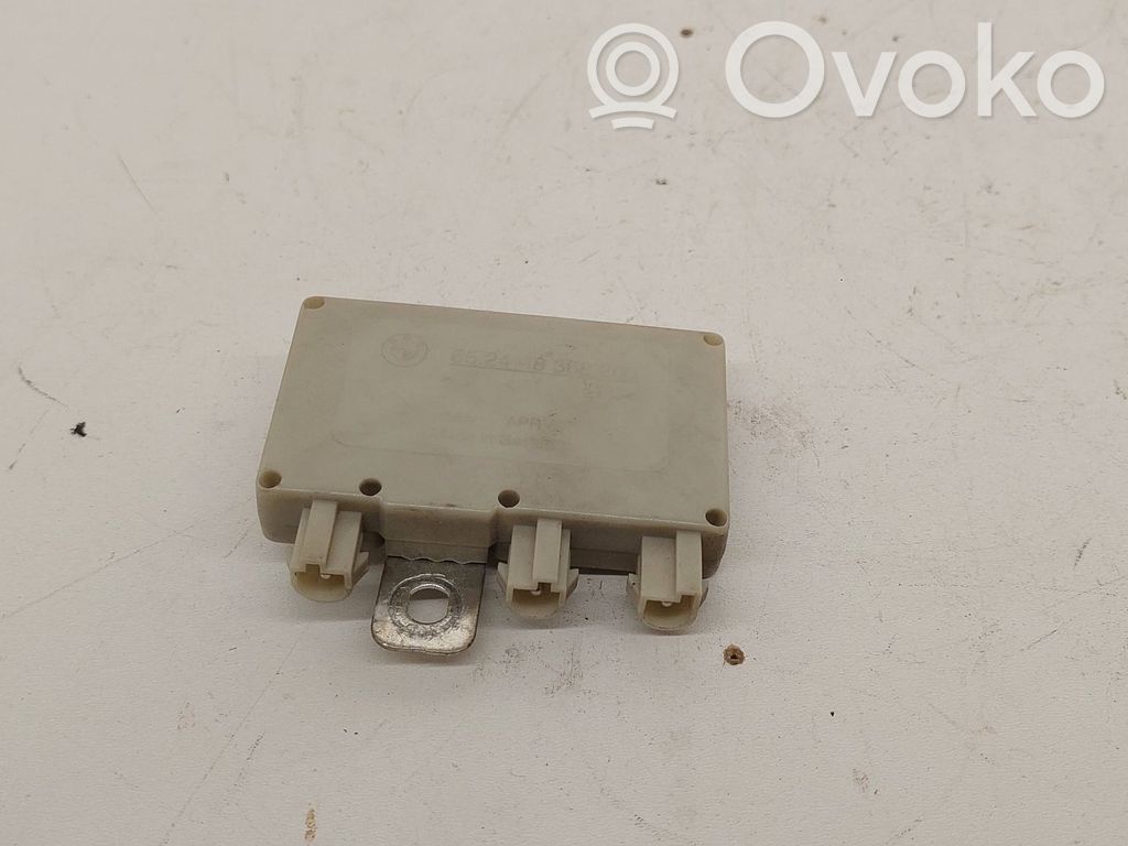 BMW 3 E46 Antenos stiprintuvas 