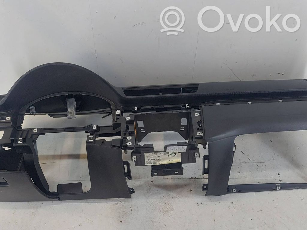 Volkswagen PASSAT B6 Panel de instrumentos 