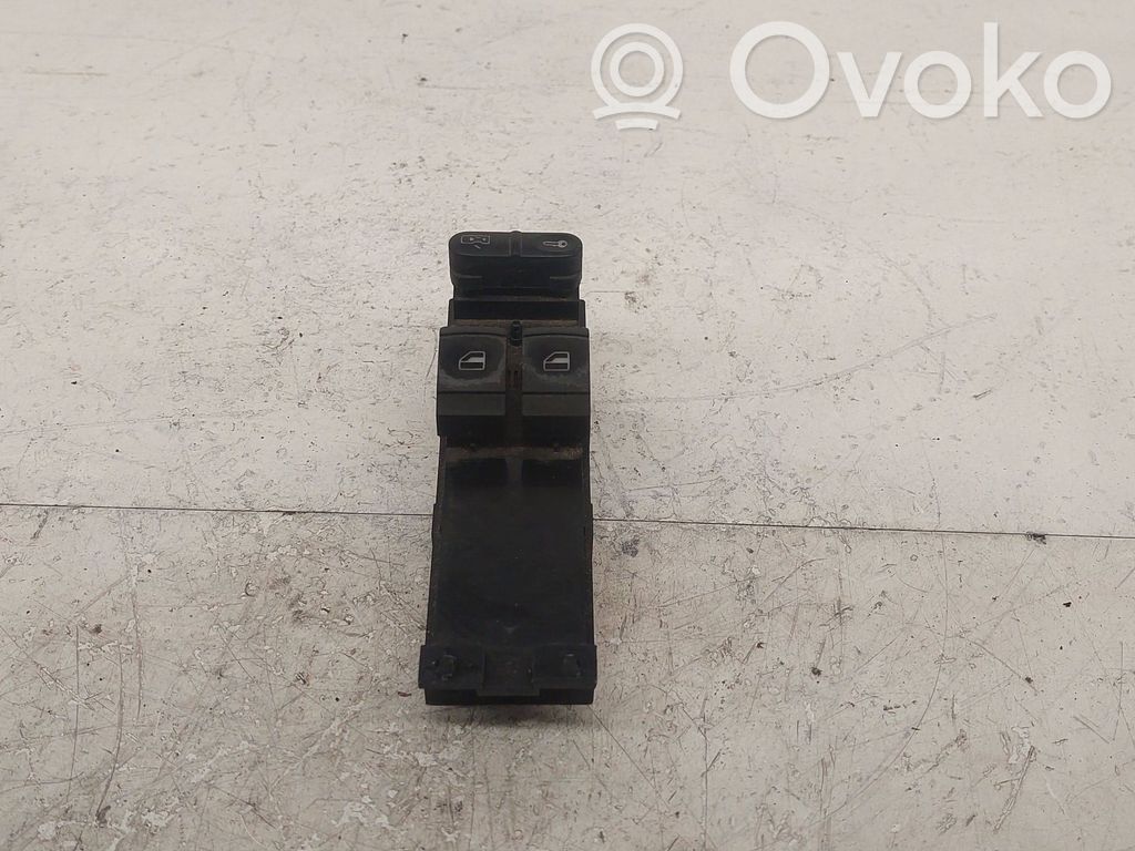 Volkswagen PASSAT B5 Electric window control switch 
