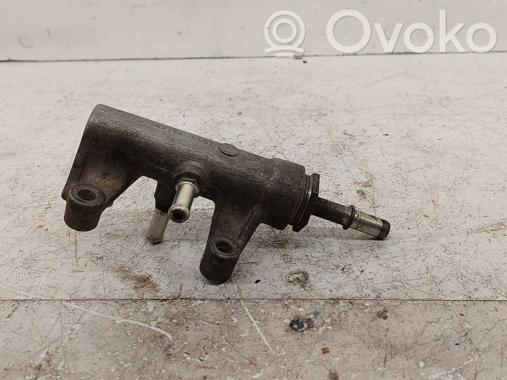 Opel Signum Régulateur de pression de carburant 