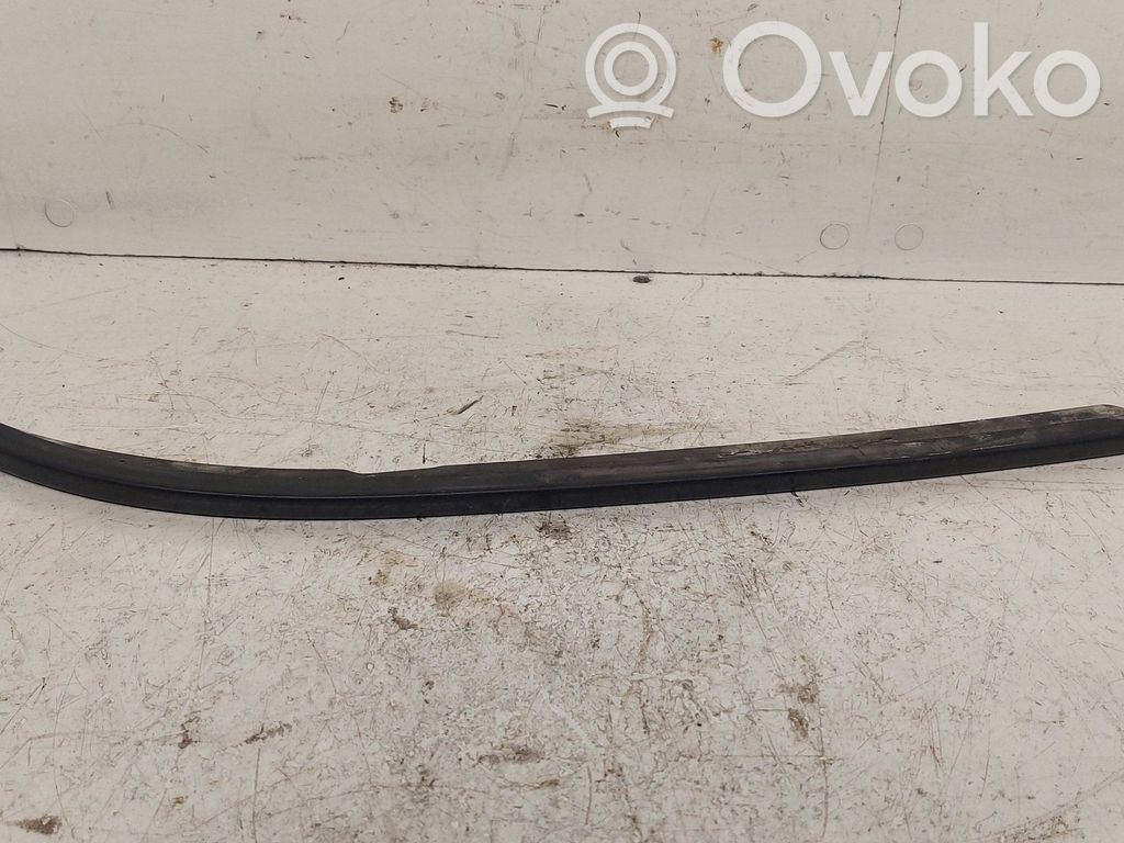 BMW 5 E39 Under headlight/headlamp trim 