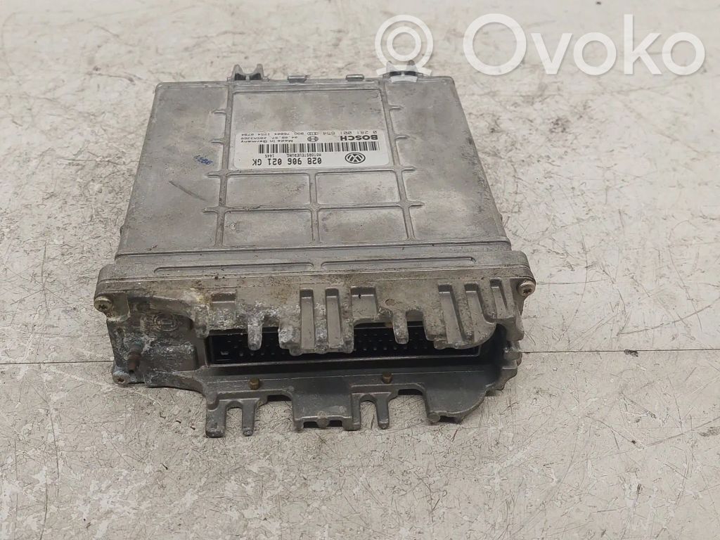 Volkswagen PASSAT B5 Engine control unit/module 