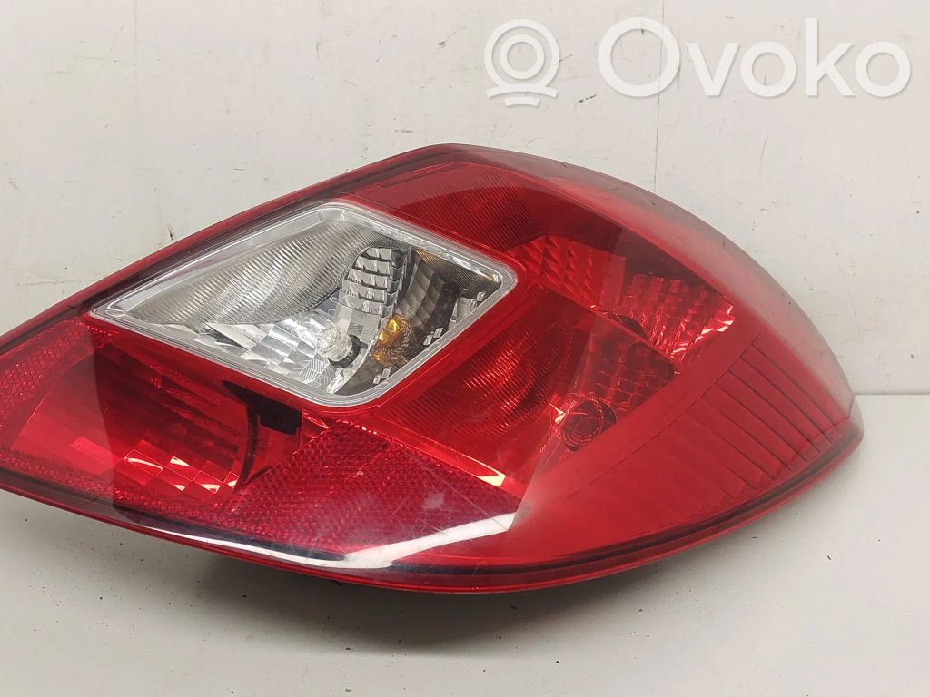 Opel Corsa D Galinis žibintas kėbule 