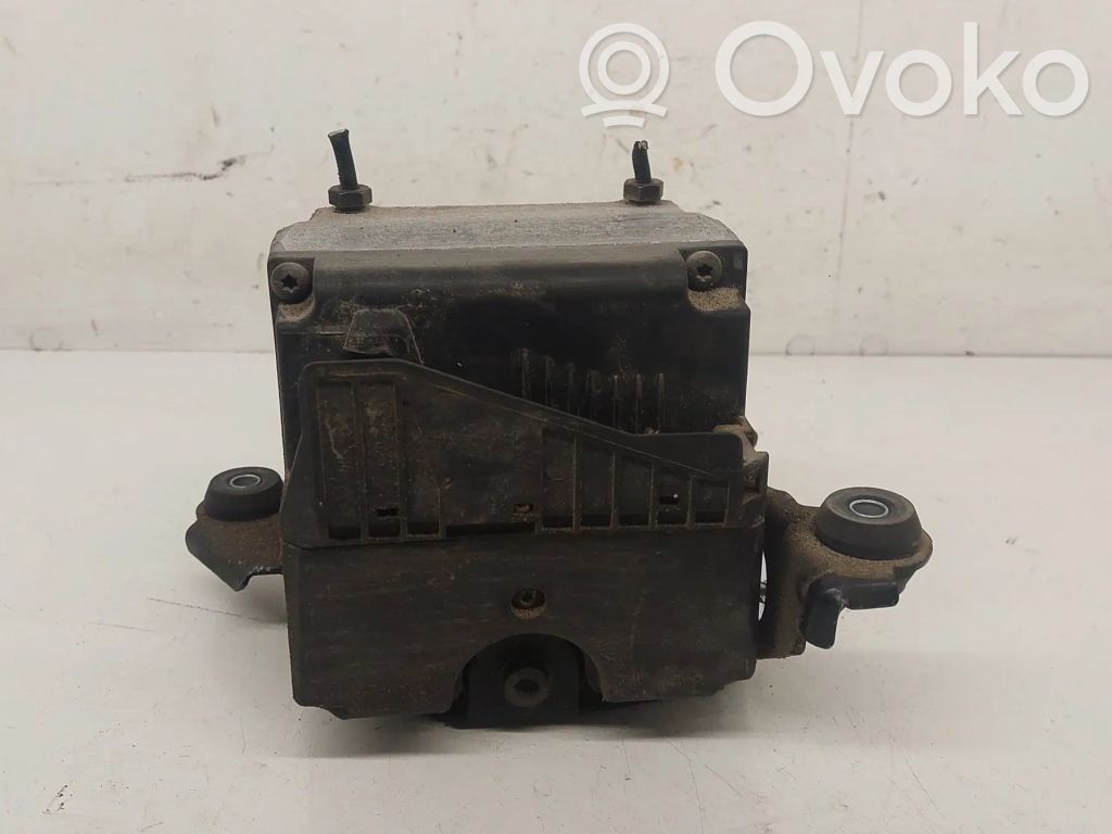 Audi A4 S4 B6 8E 8H ABS bloks 