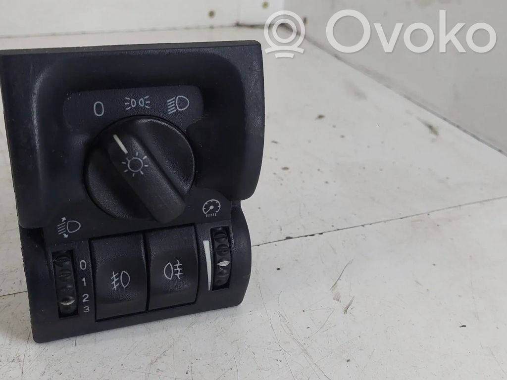 Opel Zafira A Light switch 