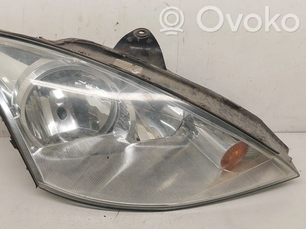 Ford Focus Headlight/headlamp 