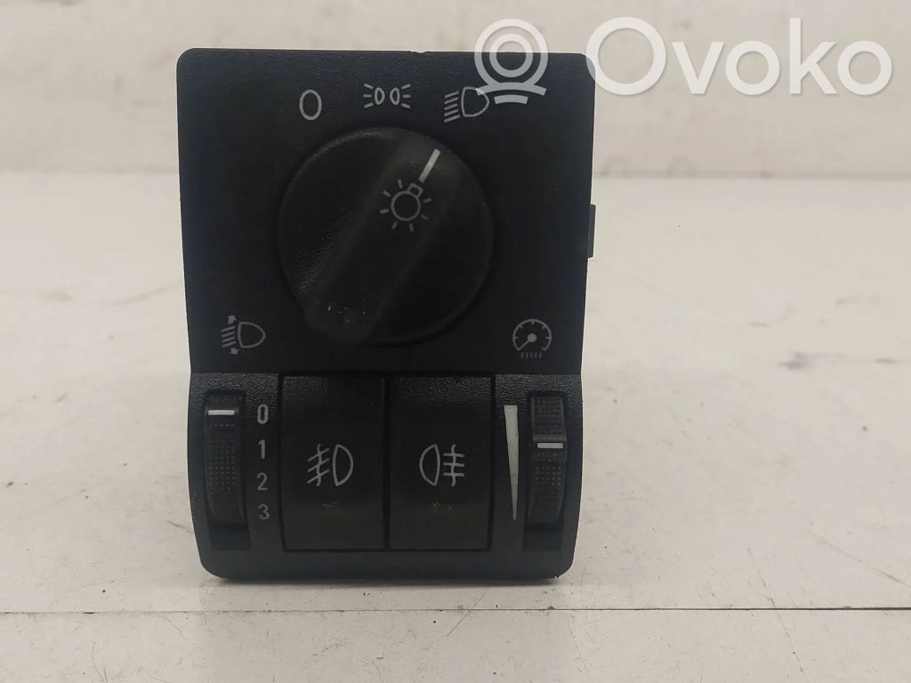 Opel Astra G Light switch 