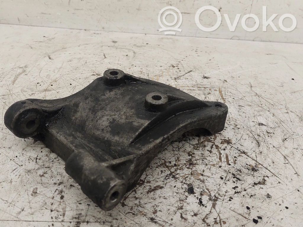 Engine mounting bracket   059260885F