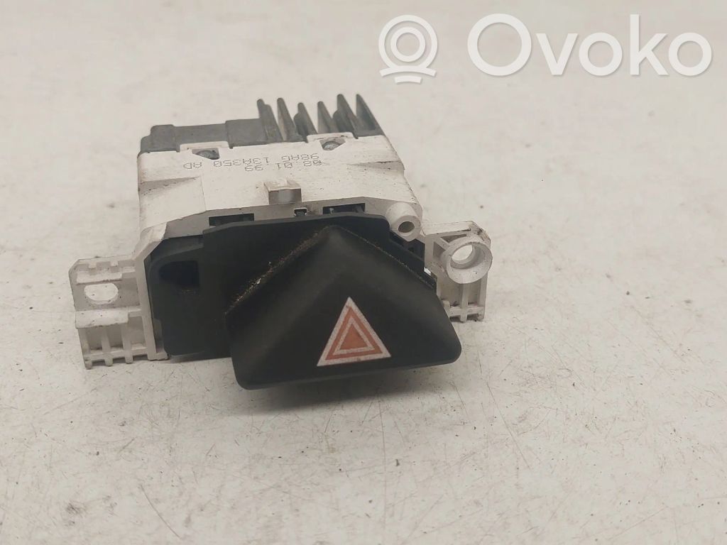 Ford Focus Hazard light switch 