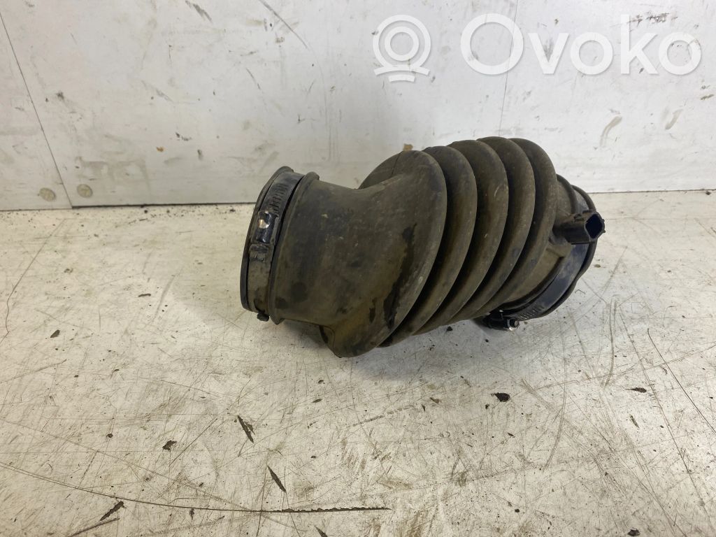 Dodge Grand Caravan Air intake hose/pipe 