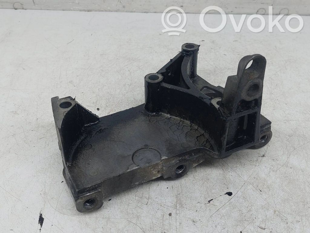 Renault Scenic II -  Grand scenic II Engine mounting bracket 