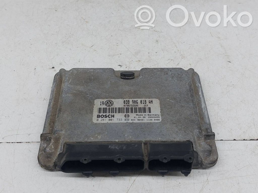 Volkswagen Golf IV Engine control unit/module 
