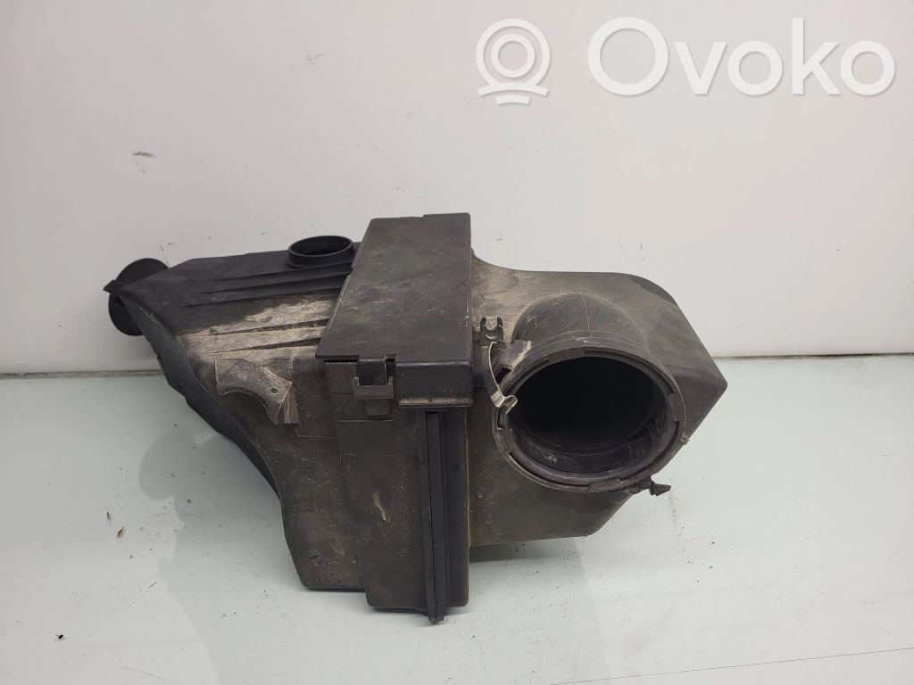 BMW 5 E39 Air filter box 