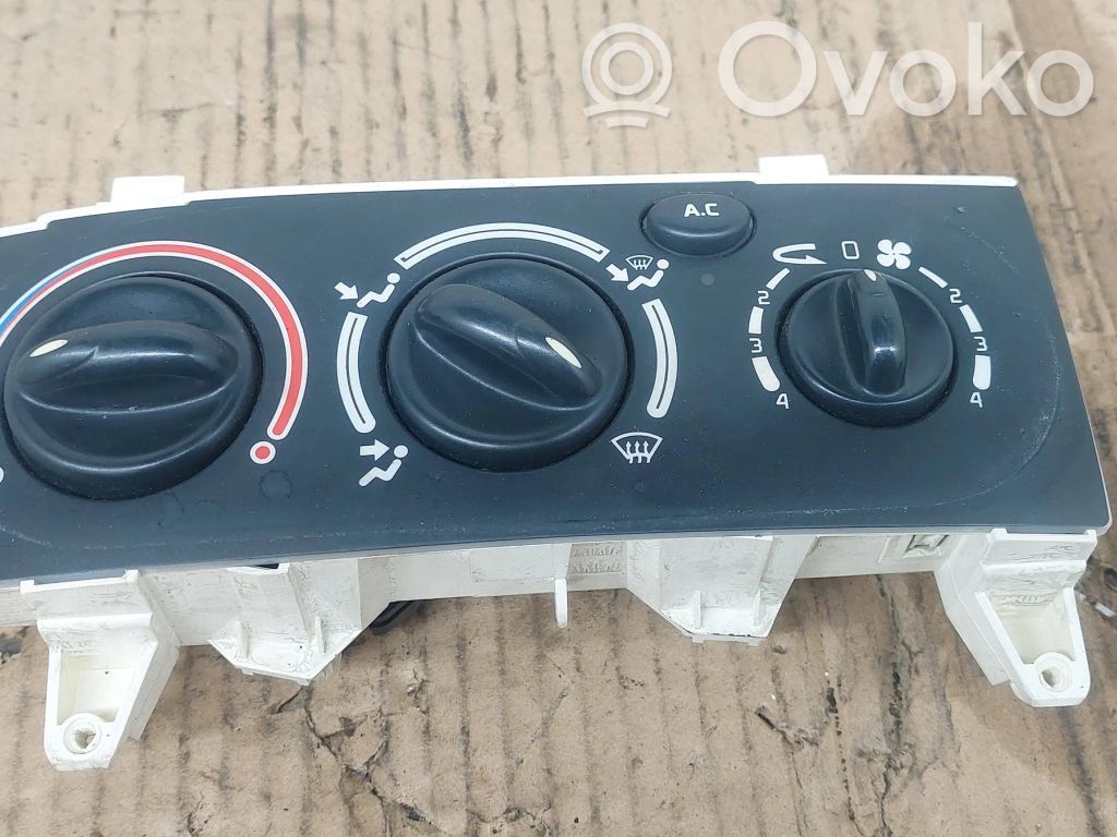 Renault Megane I Climate control unit 
