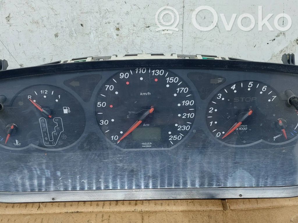 Citroen C5 Speedometer (instrument cluster) 
