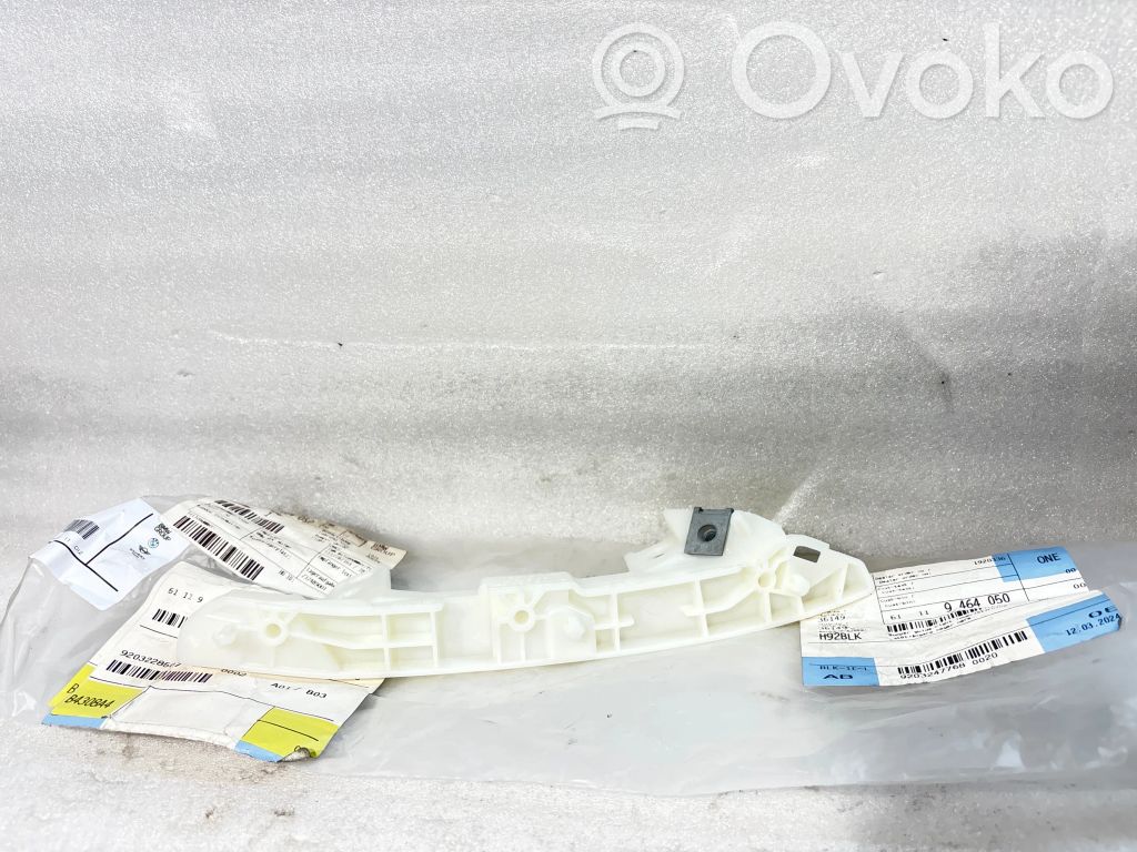 BMW 7 G70 Suport montare bară față 