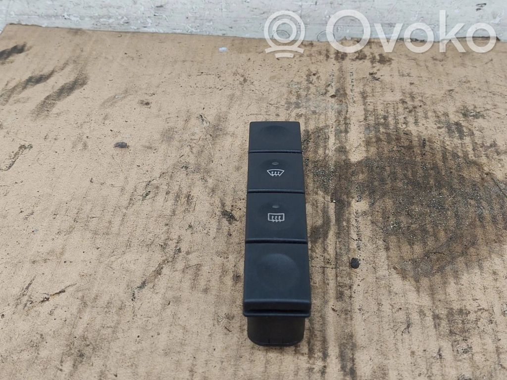 Ford Fusion Windscreen/window heater switch 