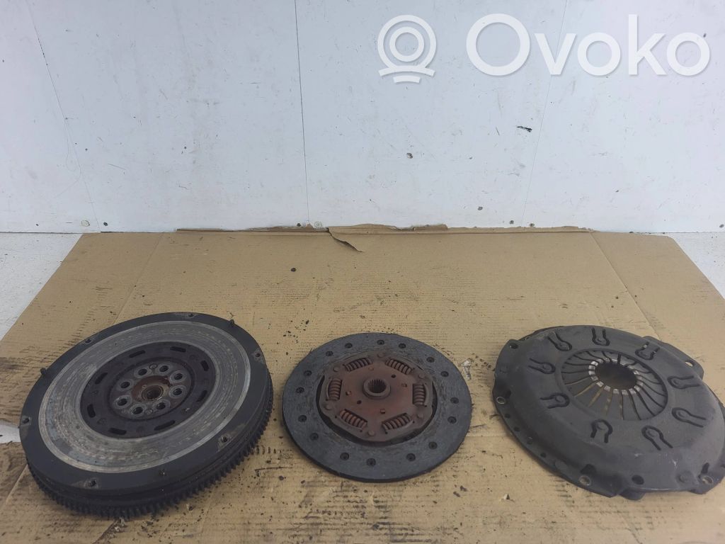 Audi A6 S6 C4 4A Sankabos komplektas 
