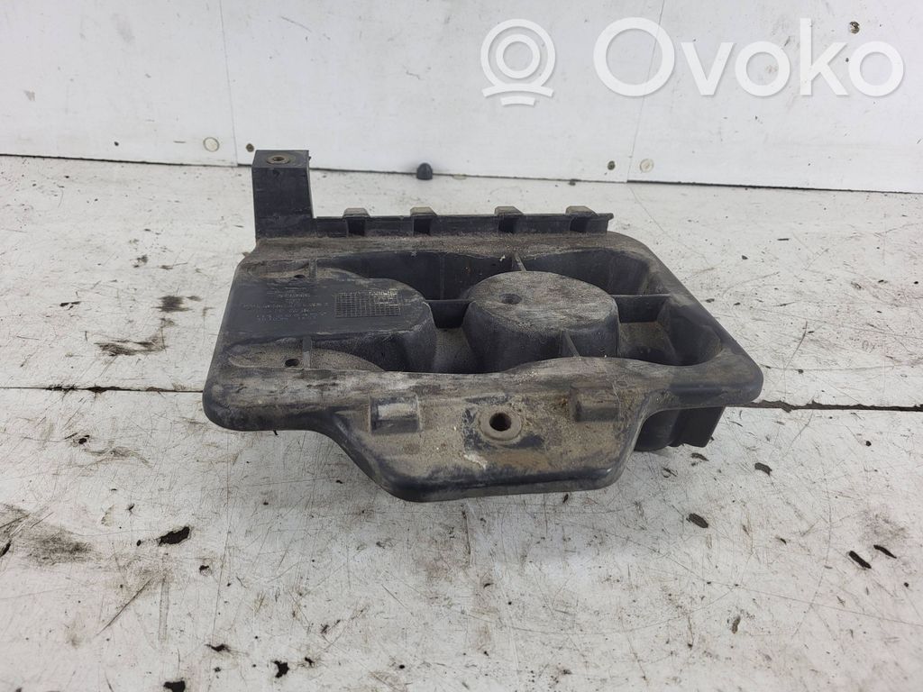 Volkswagen Golf IV Bandeja para la caja de la batería 
