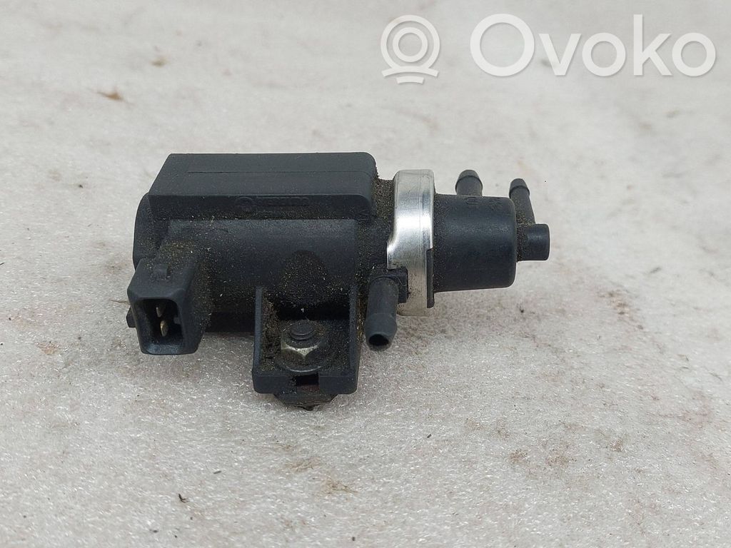 Volkswagen Golf IV Zawór podciśnienia / Elektrozawór turbiny 