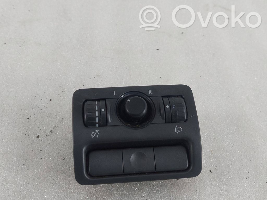 Subaru Legacy Wing mirror switch 