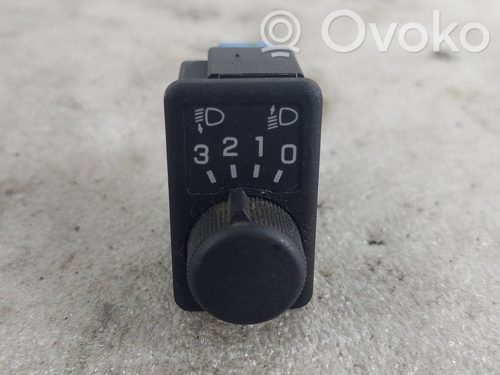 Nissan Primera Headlight level height control switch 