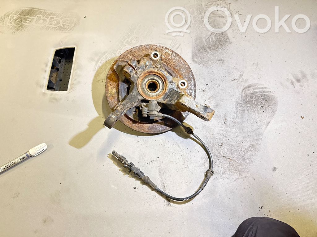 Opel Corsa C Priekinis kelmas 