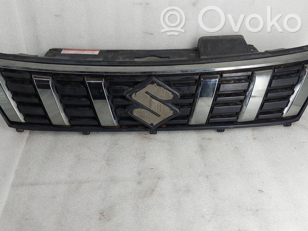 Suzuki Vitara (LY) Maskownica / Grill / Atrapa górna chłodnicy 