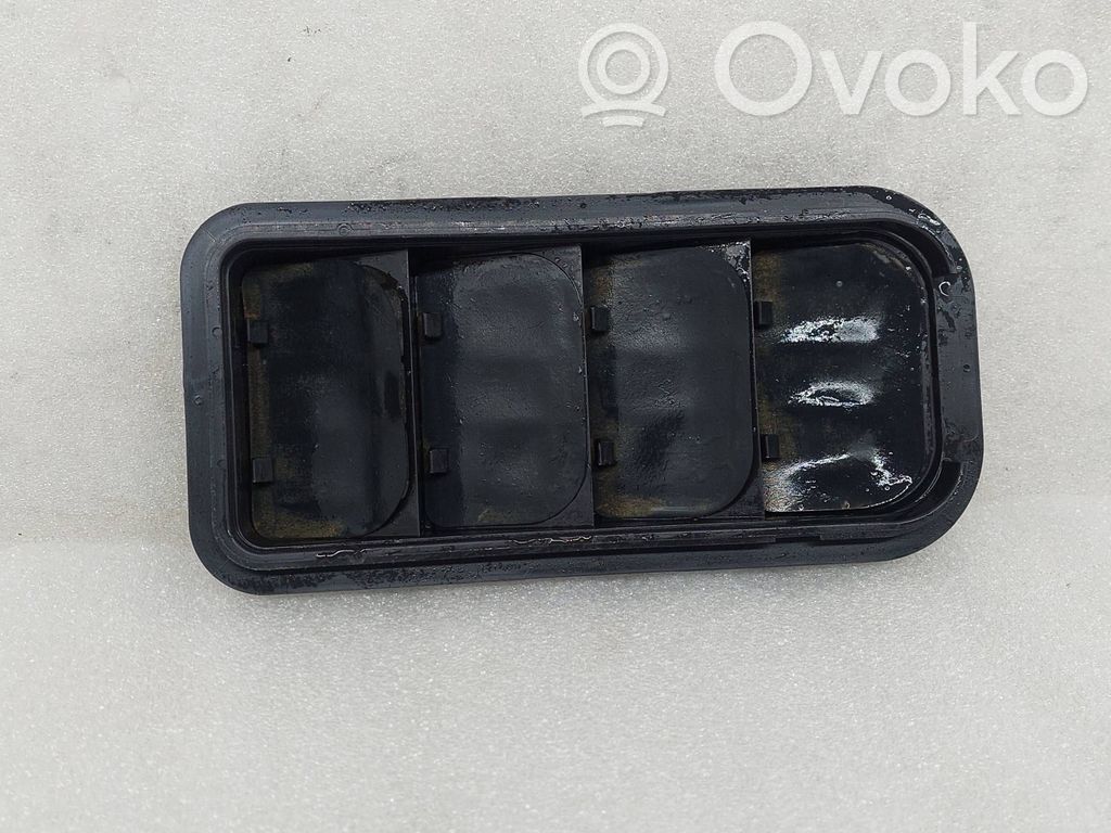 Audi Q3 F3 Kratka wentylacyjna pod zderzakiem tylnym 