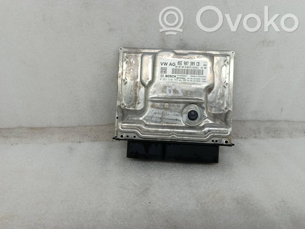 Audi Q3 F3 Engine control unit/module 