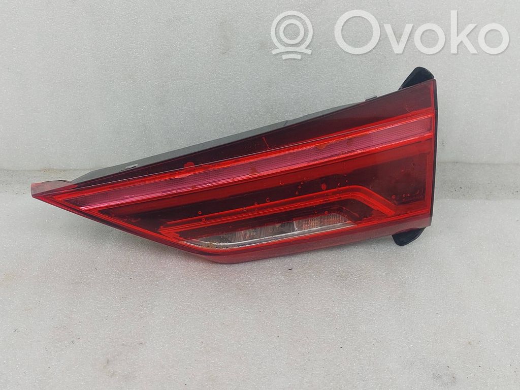 Lampa tylna   83A945094,83A945094R,646752,646500,646812R