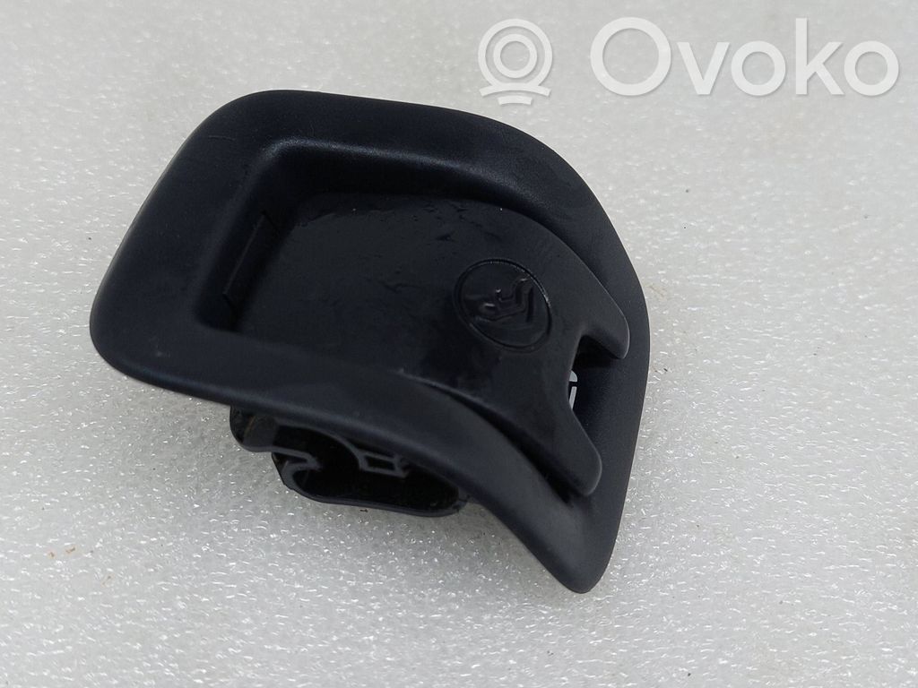 Audi Q8 Cubierta ISOFIX 