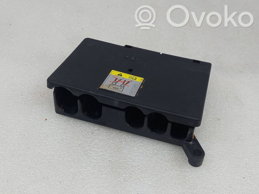 Audi Q8 Juego de caja de fusibles 