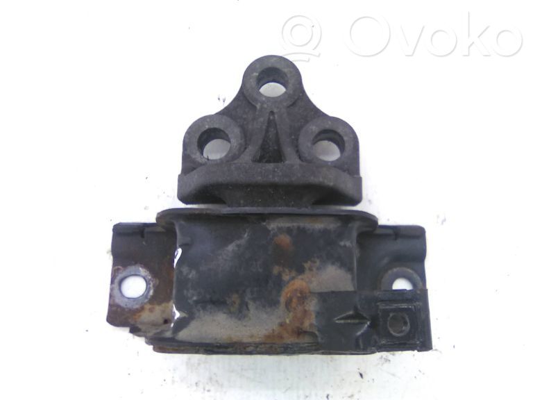 Engine mount bracket